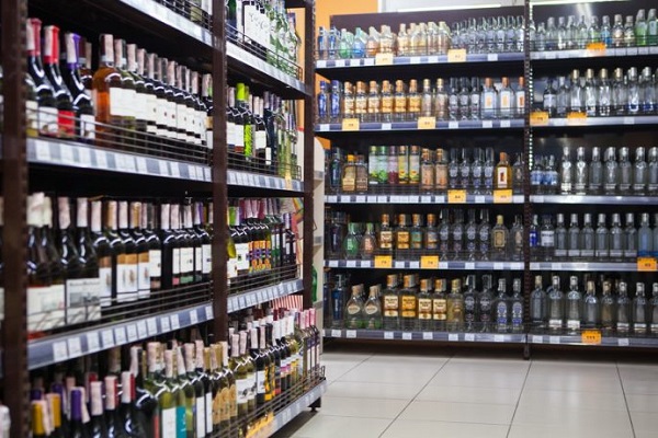 Особенности выкладки товаров в алкогольном магазине